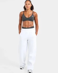 Adapt Seamless Strappy Sports Bra