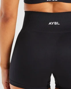 Balance V3 Seamless Shorts