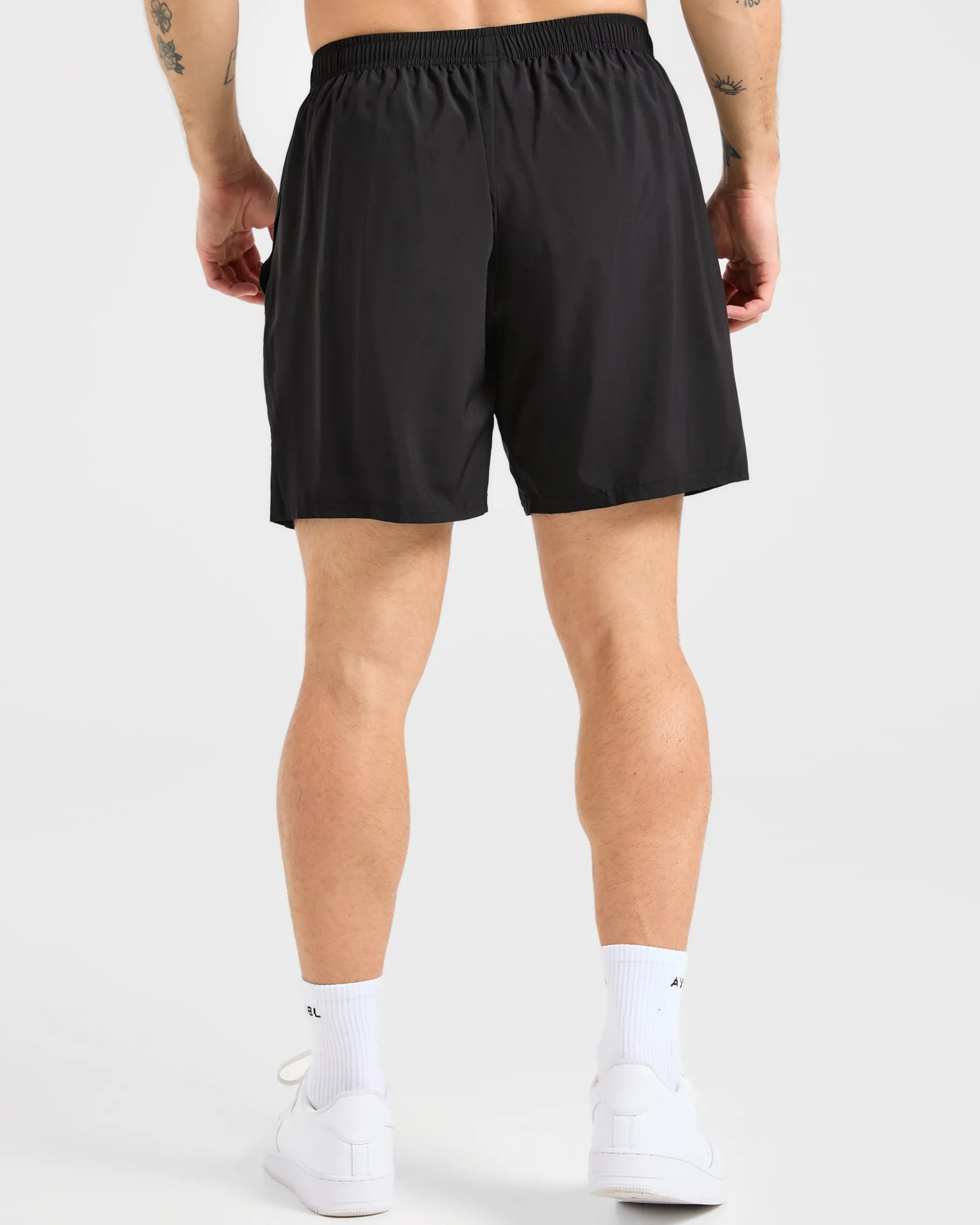 Core 7" Shorts