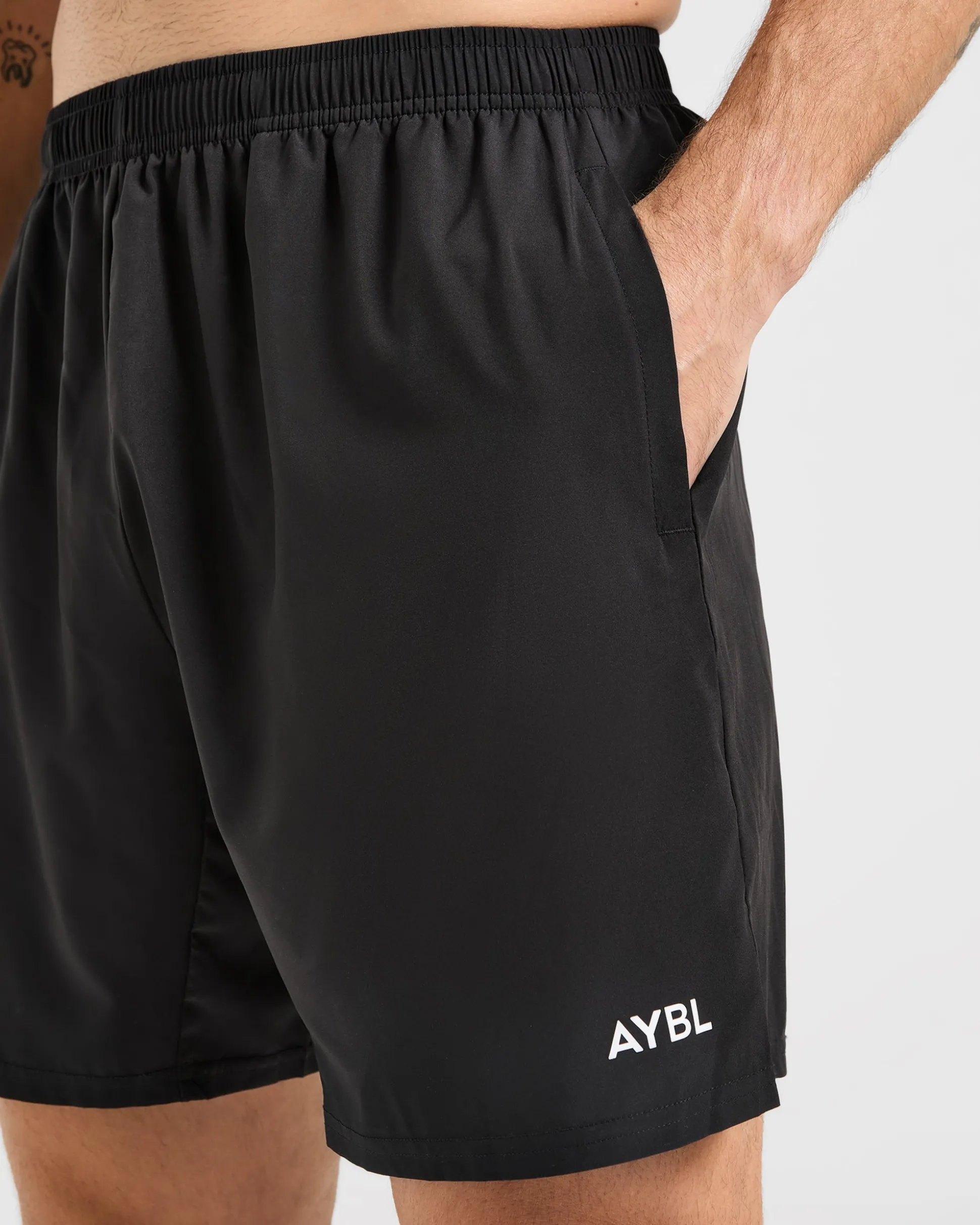 Core 7" Shorts