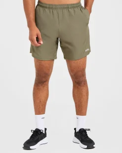 Core 7" Shorts