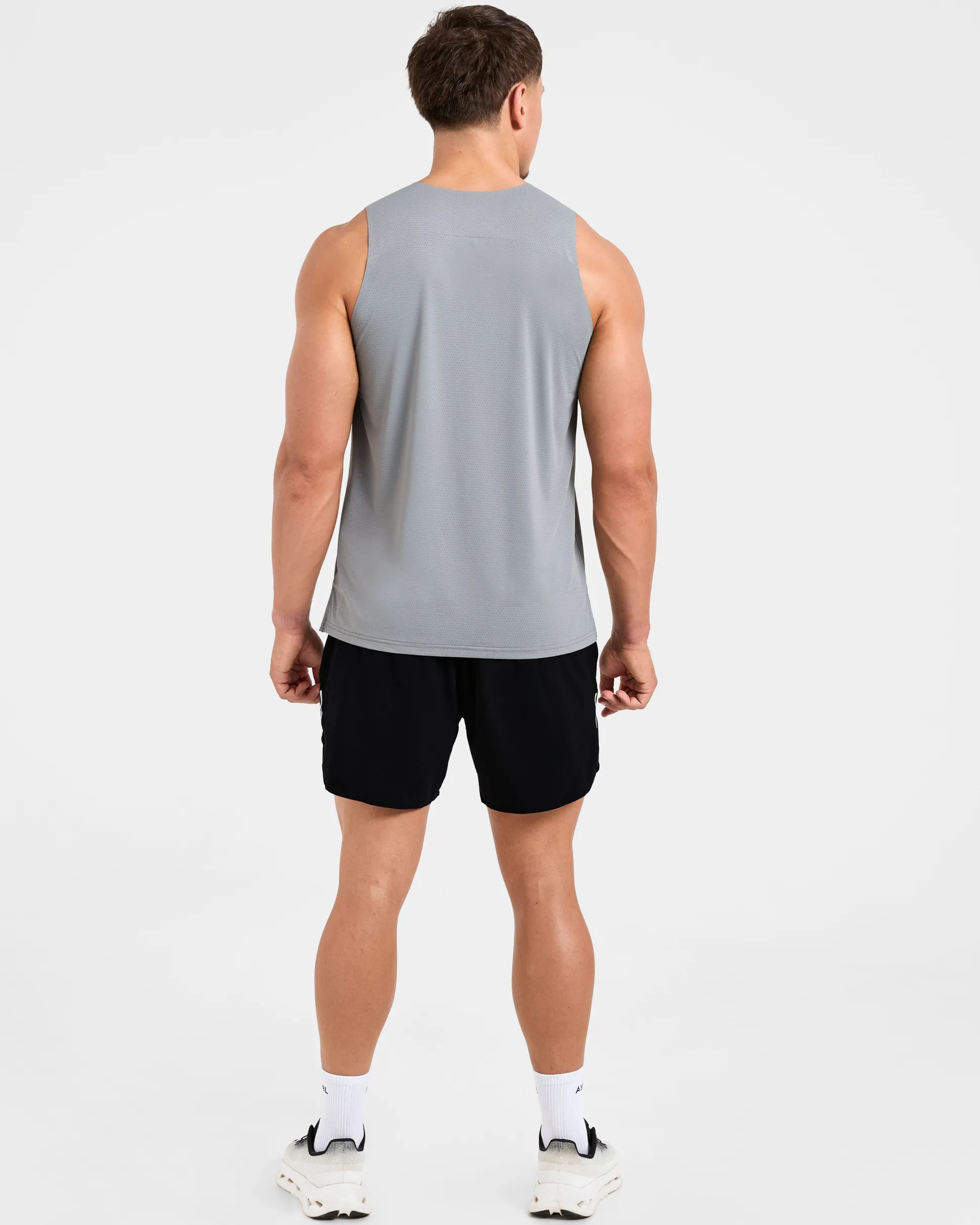 Run Loose Tank