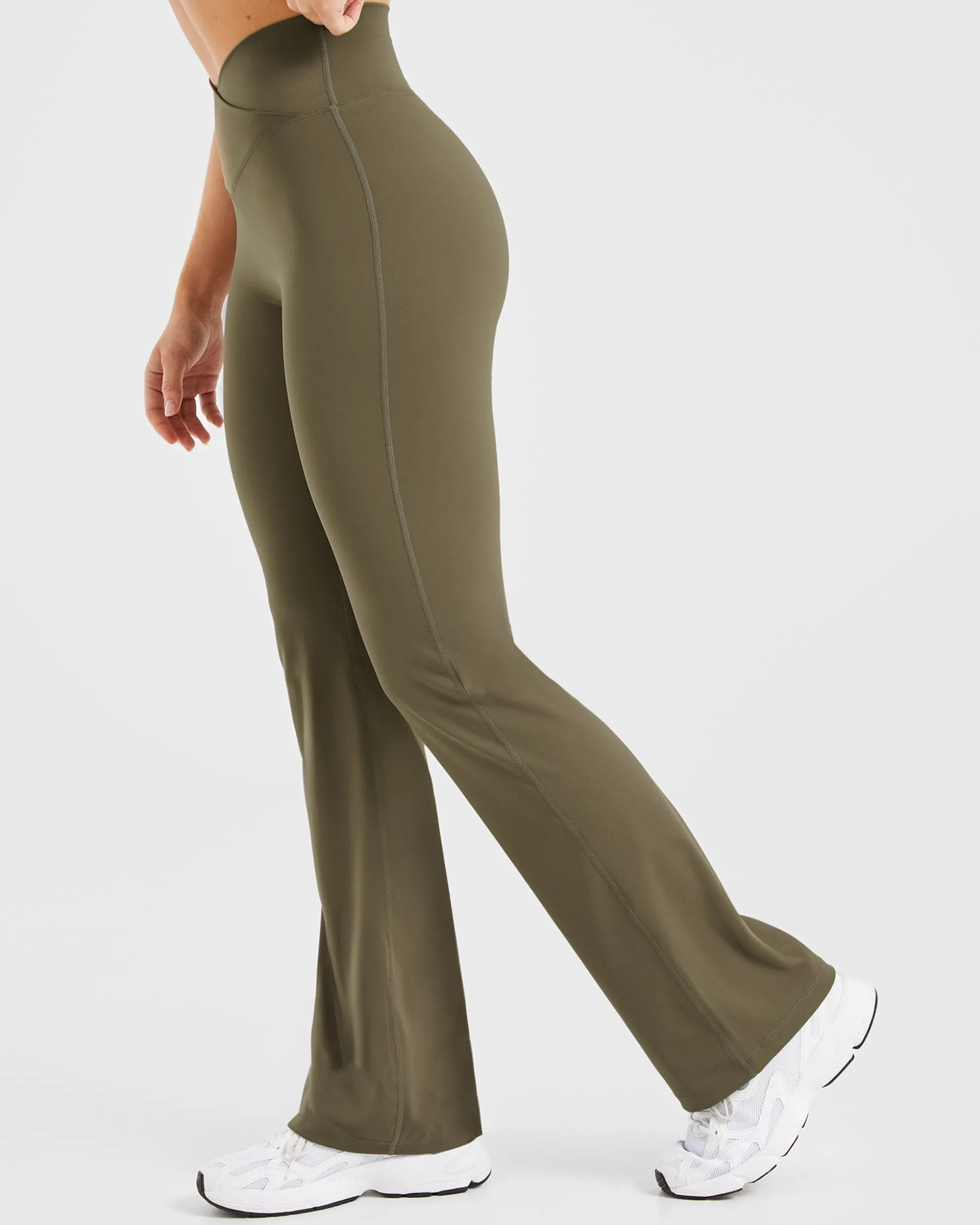 Sculpt Wrap Flared Leggings